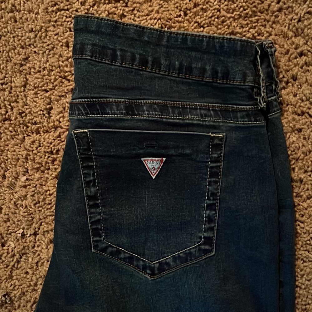 Guess dark blue jeans soft. Size 31 womans